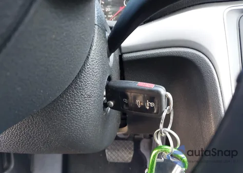 2012 Volkswagen Passat 2.5L S из США, поврежденный, VIN 1VWAH7A30CC080995